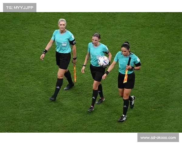 突尼斯裁判首次执法女足世界杯历史性时刻展现全球女性裁判崛起新风貌 突尼斯裁判首次执法女足世界杯历史性时刻展现全球女性裁判崛起新风貌