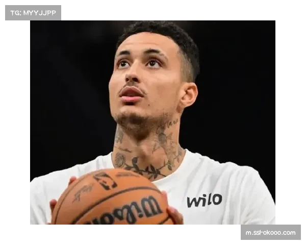 奇才库兹马进攻端承担重任 防守端专注度不足容易漏掉对位球员